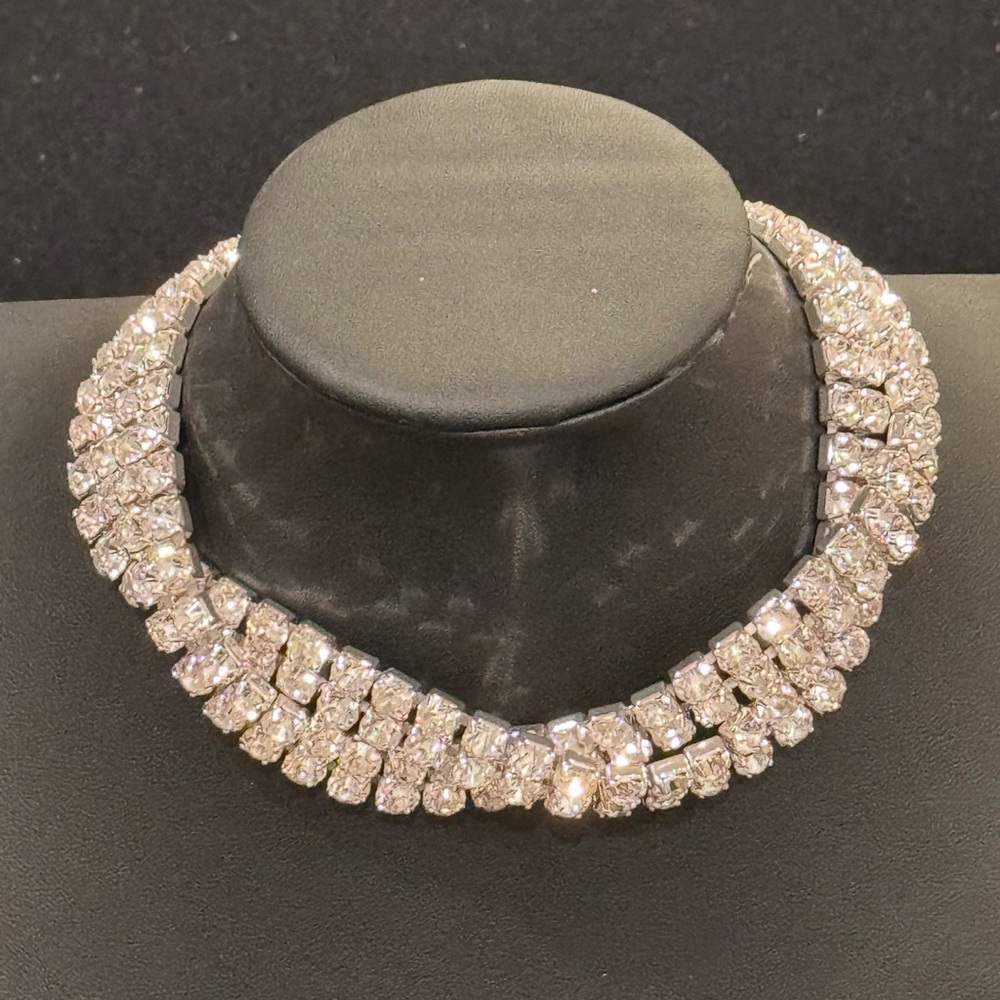 Jennifer & Company Crystal Statement Twist Choker 13-16 inch length